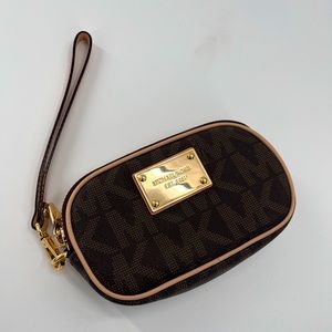 Michael Kors MK Wristlet Purse Pouch NWOT
